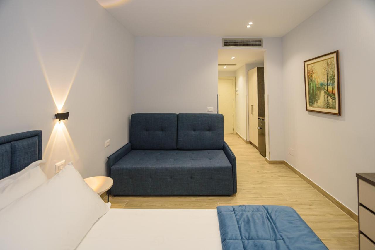 Palm Side Hotel Вльора Екстер'єр фото