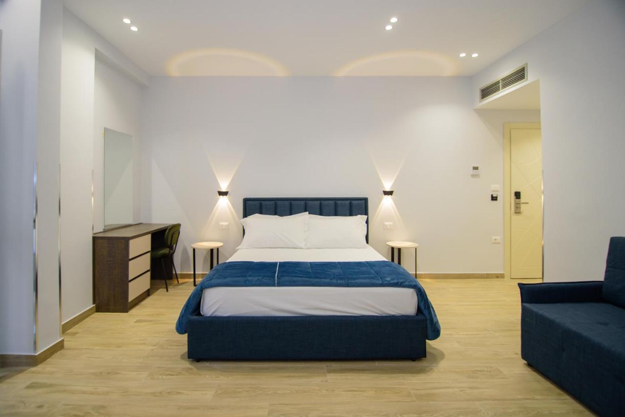 Palm Side Hotel Вльора Екстер'єр фото