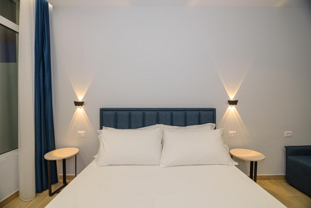 Palm Side Hotel Вльора Екстер'єр фото