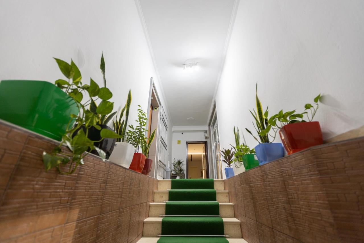 Palm Side Hotel Вльора Екстер'єр фото